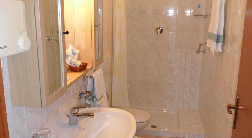 Casa Vacanze Touring Verbania Dış mekan fotoğraf