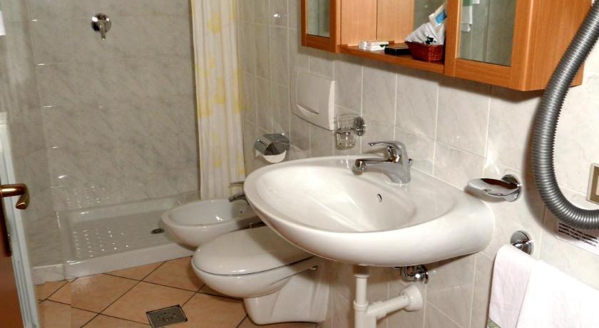 Casa Vacanze Touring Verbania Oda fotoğraf